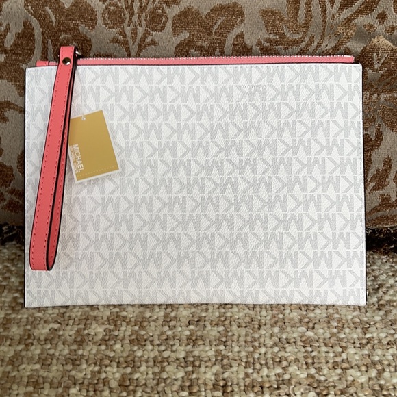 Michael Kors Jet Set Travel XL Zip Clutch Wristlet - Picture 12 of 16